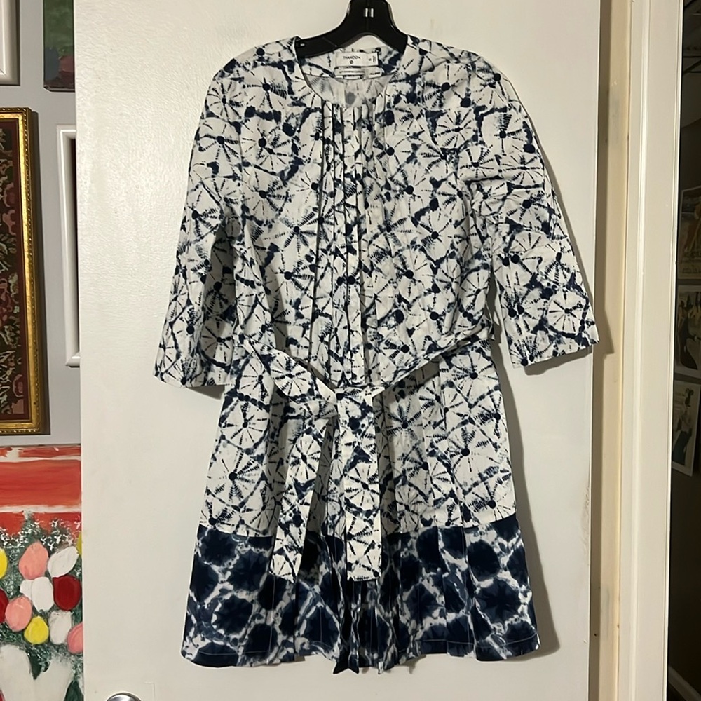 Thakoon blue/white batik cotton pleated dress front button closure 7/8 sleeve